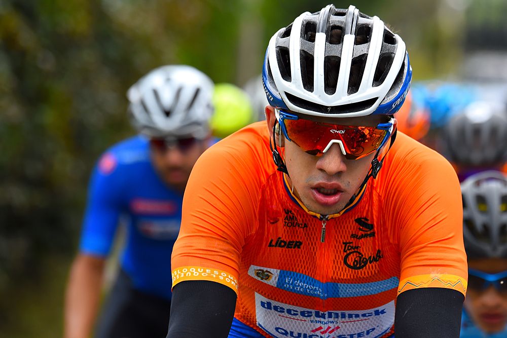 Overnight leader Alvaro Hodeg (Deceuninck-QuickStep) loses time on stage 3