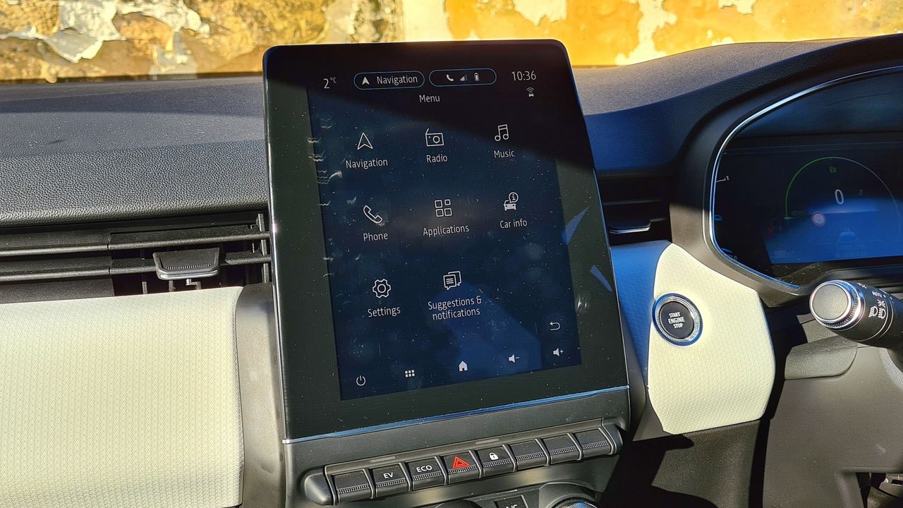 Renault Clio ETech Hybrid
