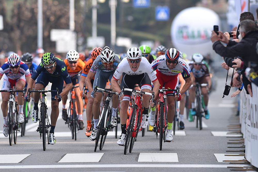 Giacomo Nizzolo (Trek) en route to victory