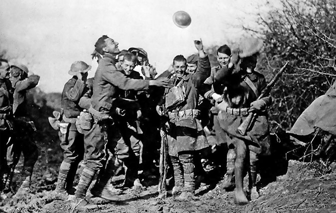 KJTK60 FIRST WORLD WAR ARMISTICE November 1918. British soldiers in France celebrate the signing of the Armistice