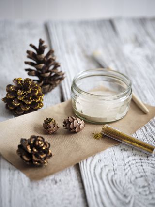 Pine cones decorated with gold glitter