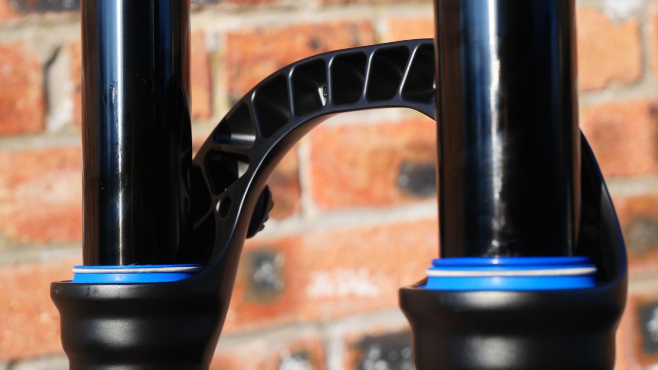&Ouml;hlins RXF34 m.2 lowers and seals