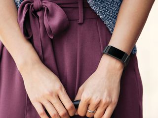 Fitbit Charge 4