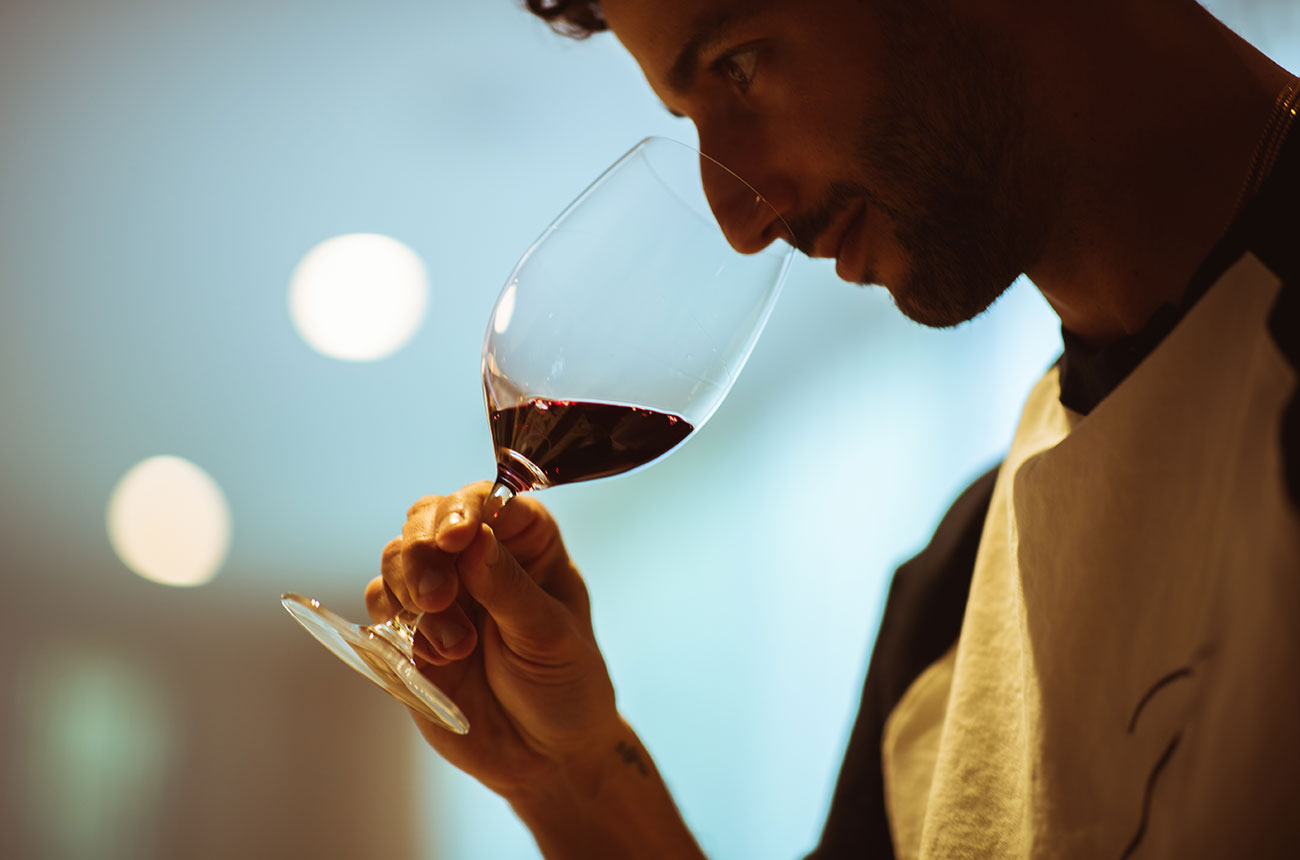 Daniel Ricciardo St Hugo DR3 wine Tasting