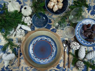 Christmas table setting by Birdie Fortescue