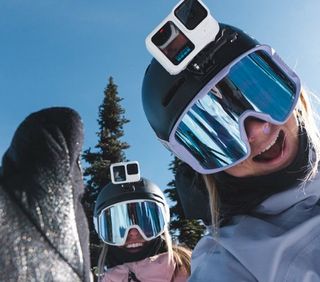 GoPro HERO13 Black en blanco polar