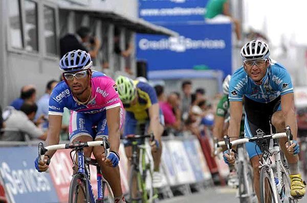 Daniele Bennati (Lampre-Fondital) finishes.