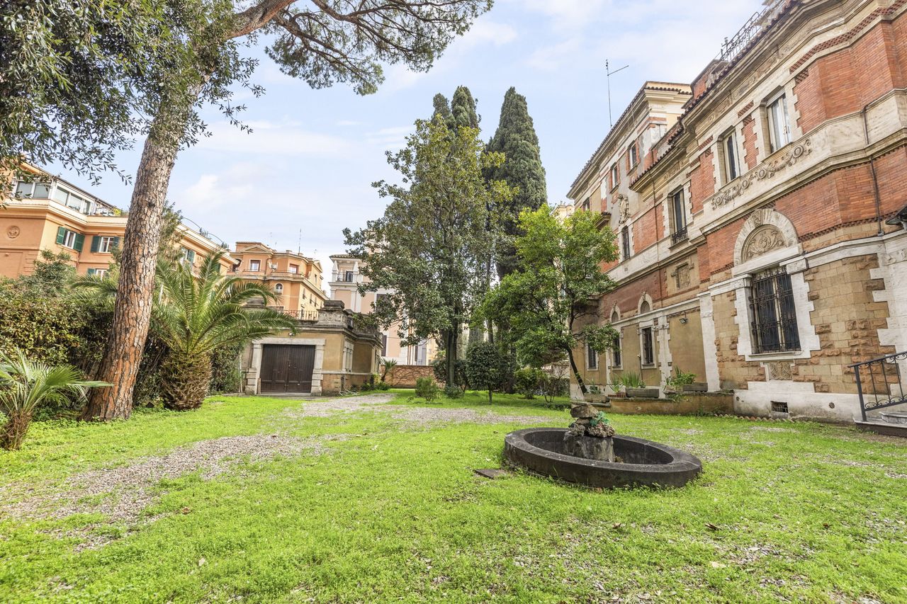 A villa in Rome on the Via Nomentana