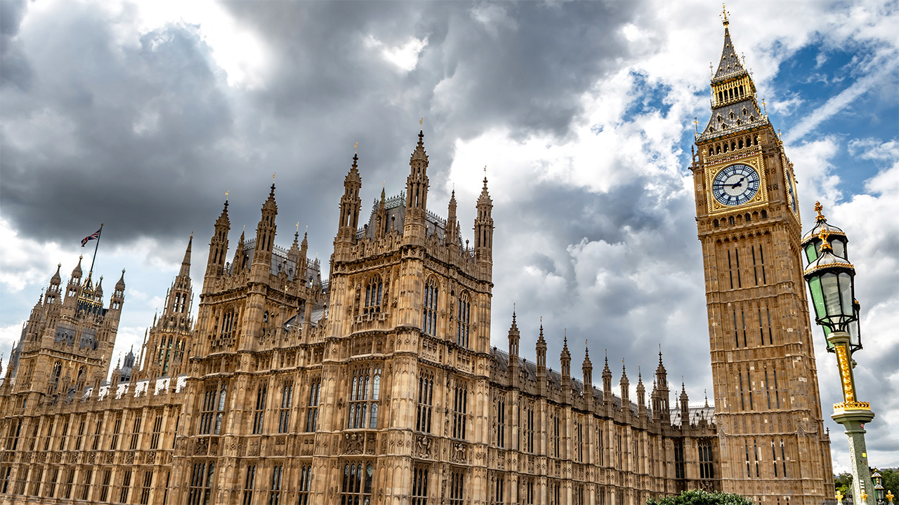 Close up image of the UK Palace of Westminster and Elizabeth Tower