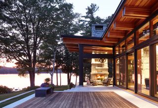 Lake Point House, a New Hampshire house by Marcus Gleysteen Architects