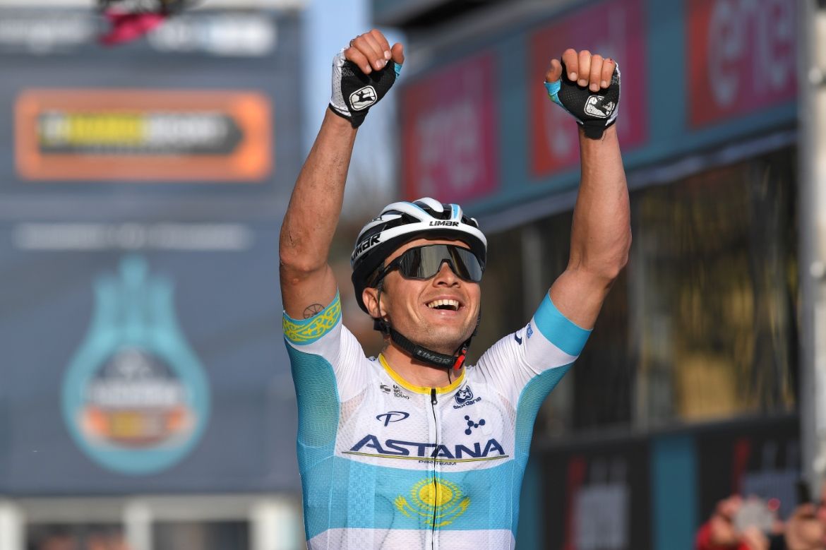 Alexey Lutsenko (Astana) celebrates after sprinting to victory