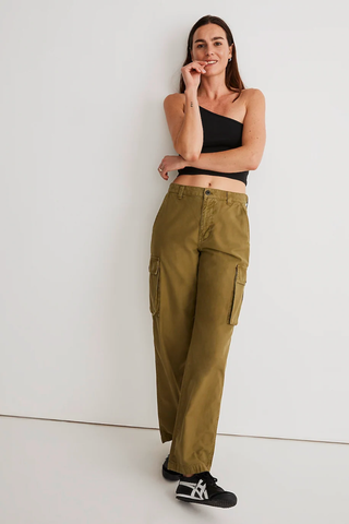 Best Cargo Pants for Women 2023| Madewell Garment-Dyed Low-Slung Straight Cargo Pants