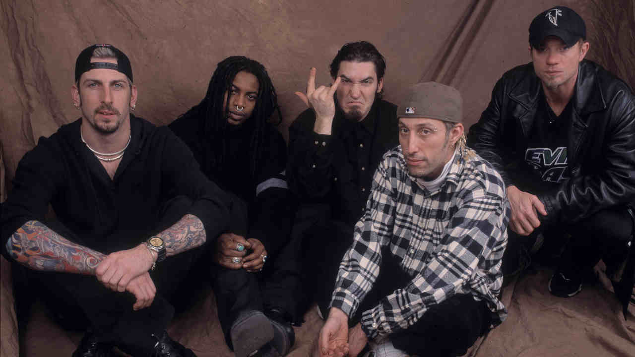 Sevendust posing for a photograph in the early 2000s