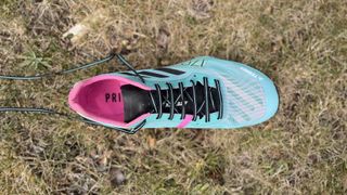 Running shoe with Lydiard lacing