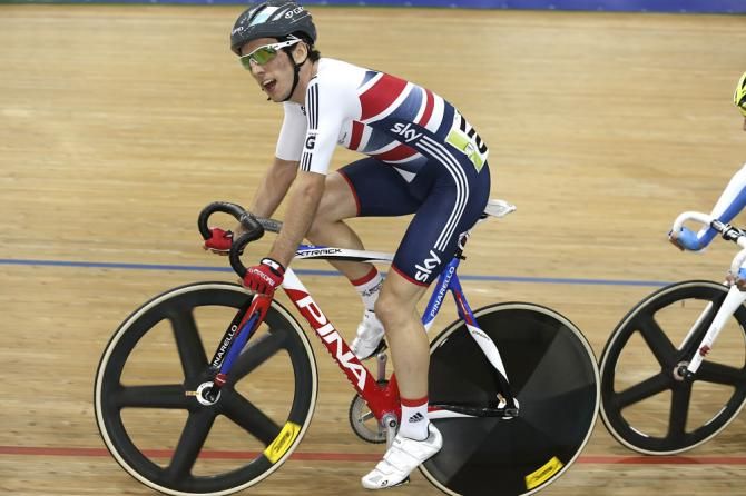 Simon Yates (Great Britain) en route to gold in the points race world championship.