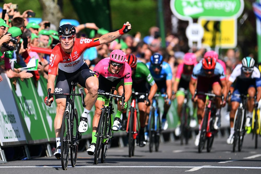 Andre Greipel wins stage 4 win in Britain