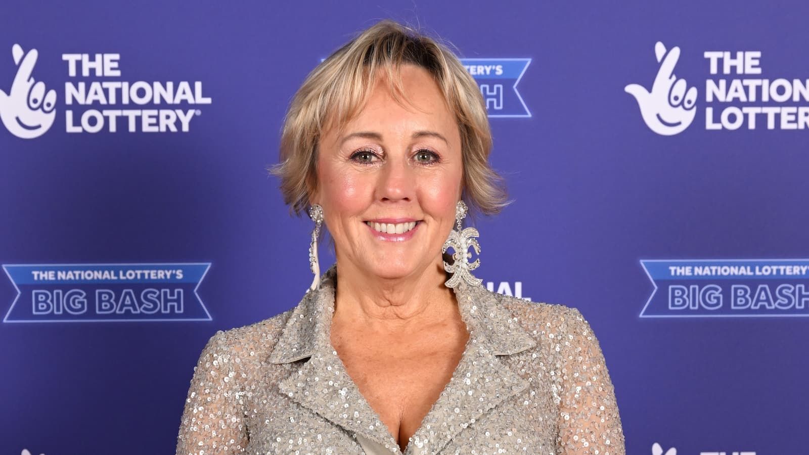 Fans steal Shirlie Kemp's greenhouse Christmas idea