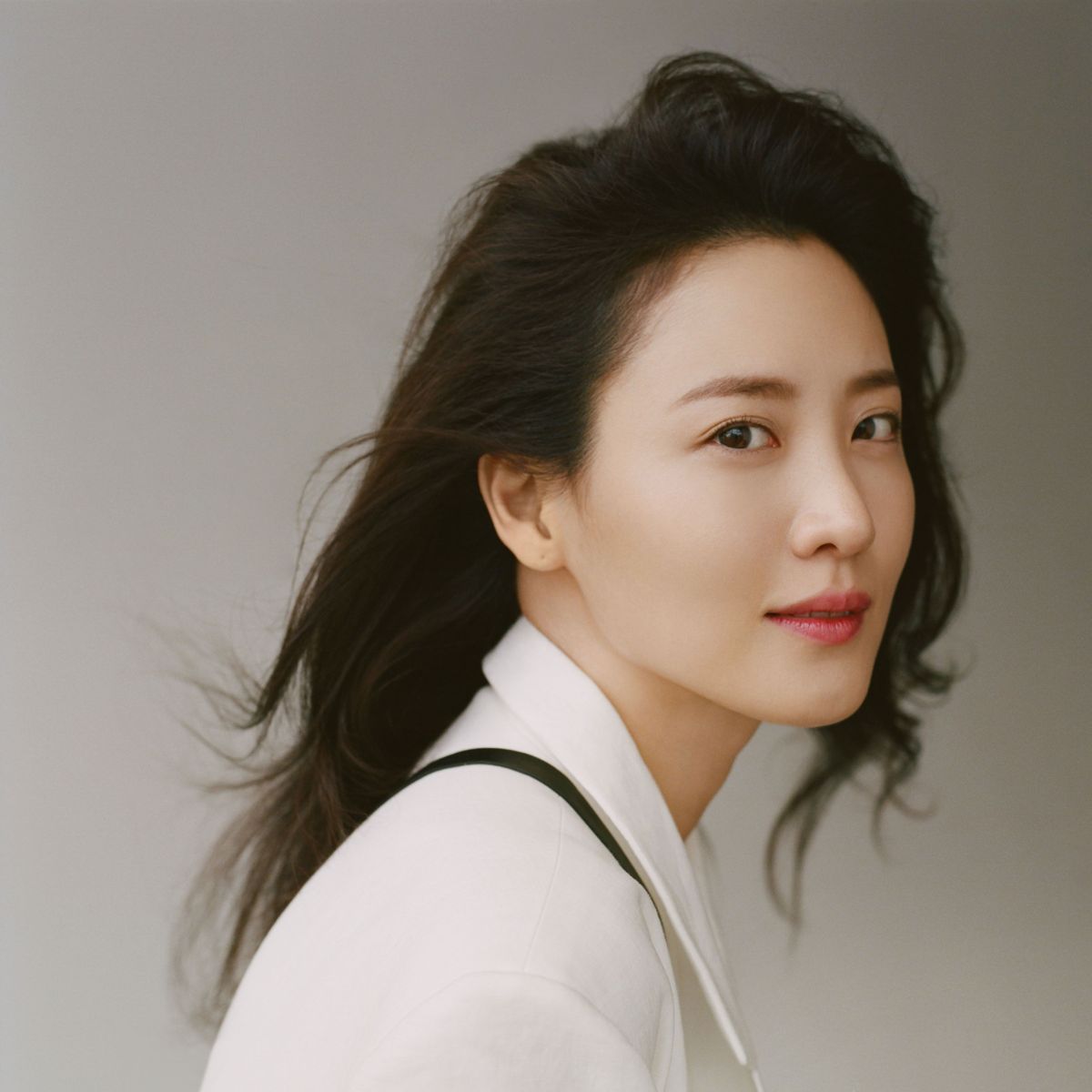 Interview With Claudia Kim, Star of 'Fantastic Beasts: The Crimes of ...