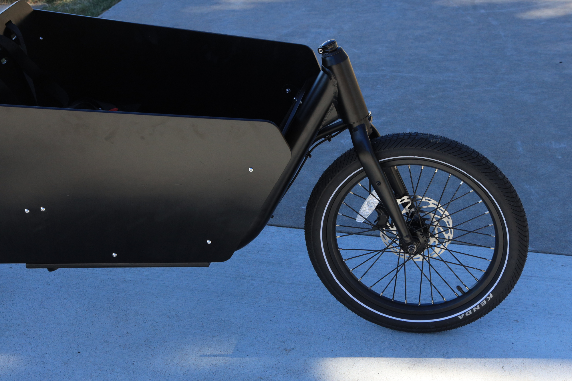 Argo Fy flat pack cargo system