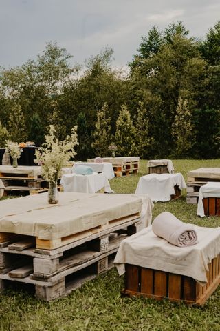 pallet furniture ideas: tables at event