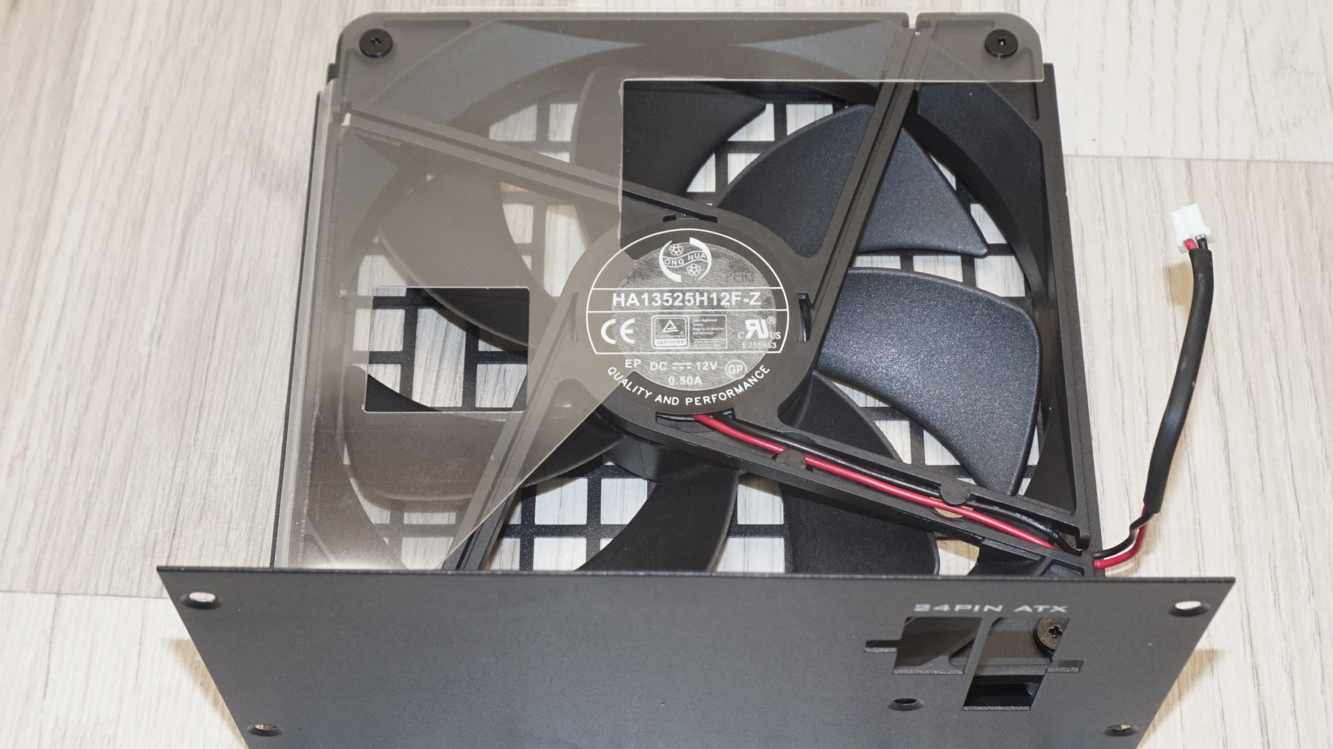 Lian Li RS1200G ATX 3.1