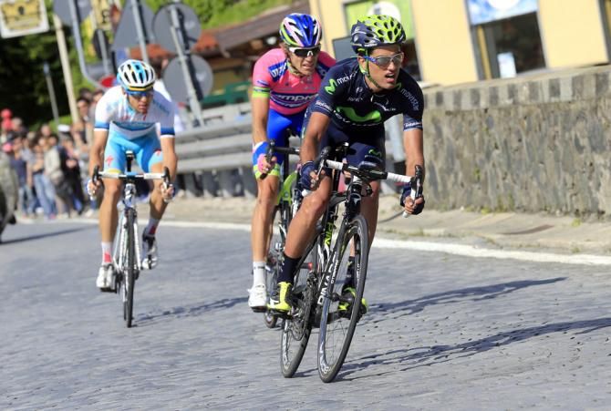 Benat Intxausti (Movistar Team) leads the late break