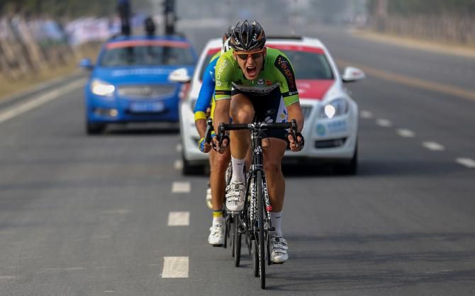 Jonathan Breyne (Crelan-Euphony) drives the break on the last lap