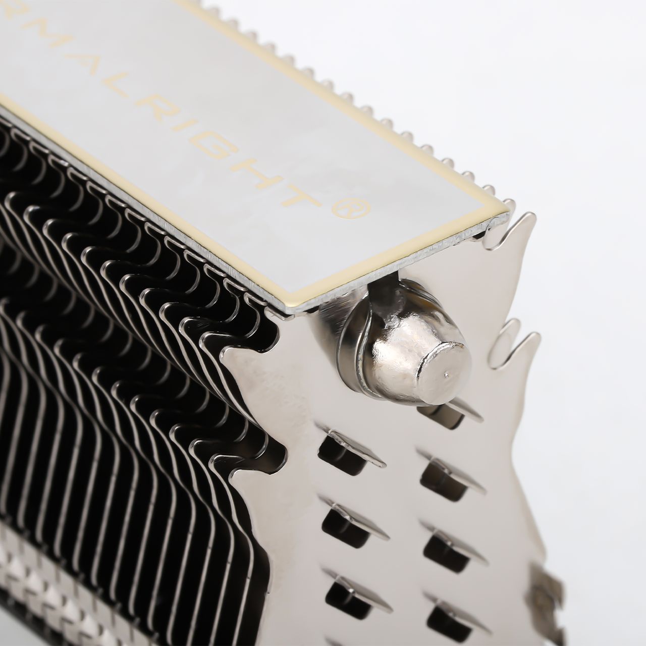 Materials for the HR-09 SSD Heatsink family