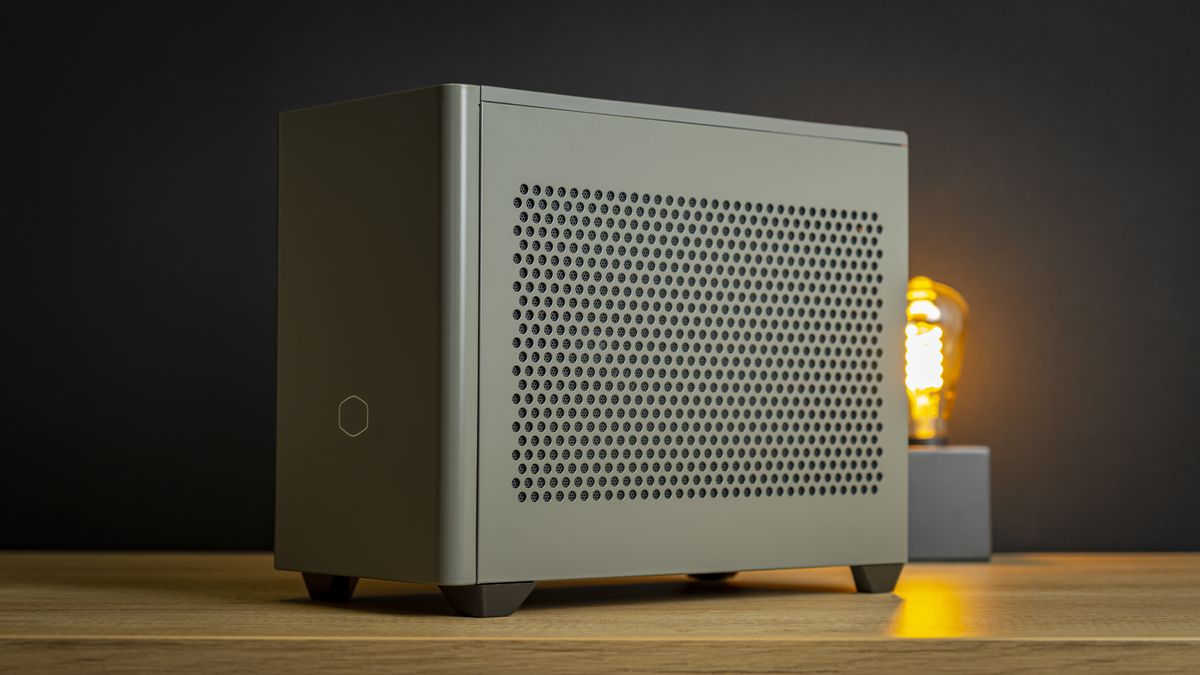 Cooler Master NR200P Max