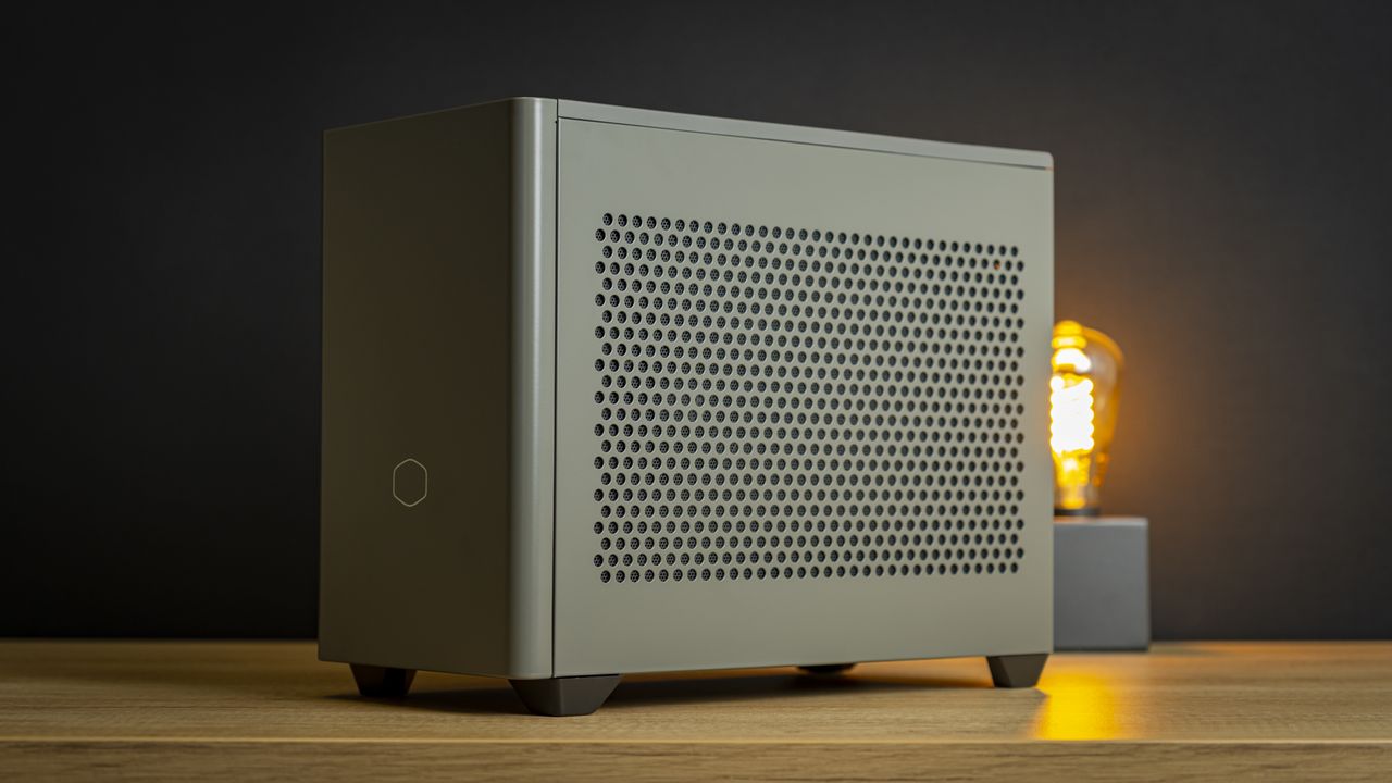 Cooler Master NR200P Max