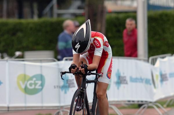 Cecilie Uttrup Ludwig (Denmark) en route to a silver medal.