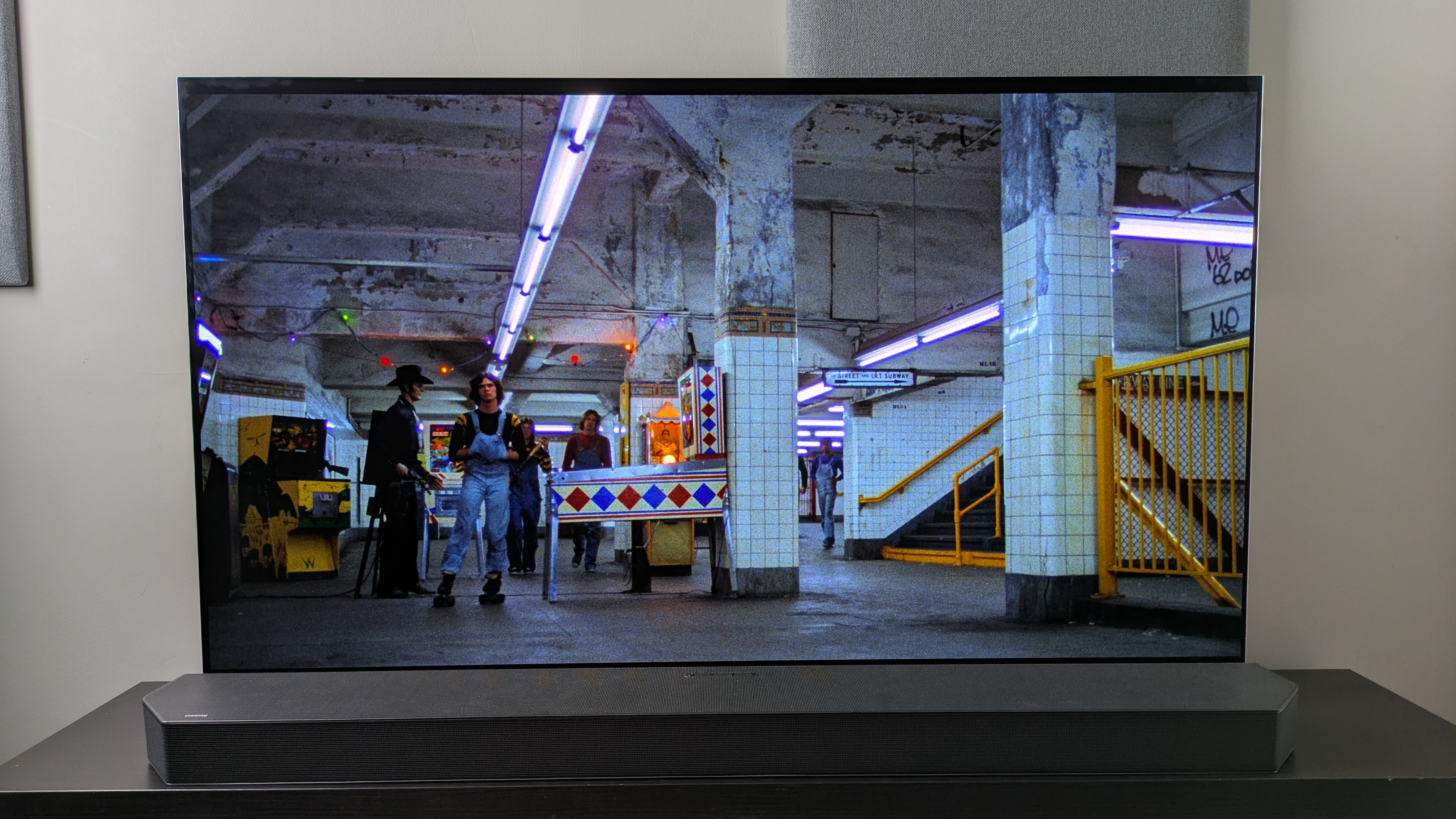 The Warriors 4K Blu-ray Arrow version showing the Punks by an arcade machine in a subway
