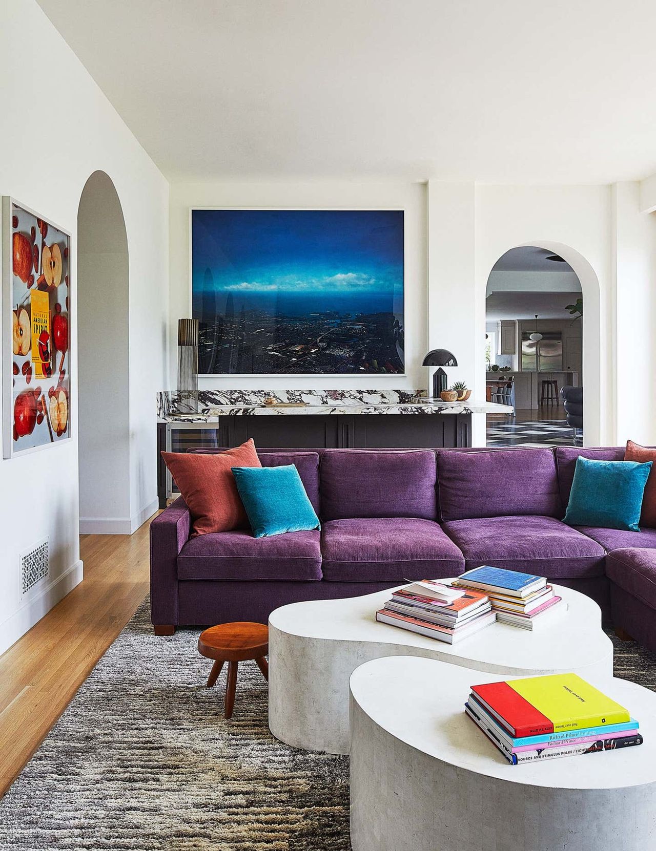 What color sofa goes with a grey rug? These combinations make for the