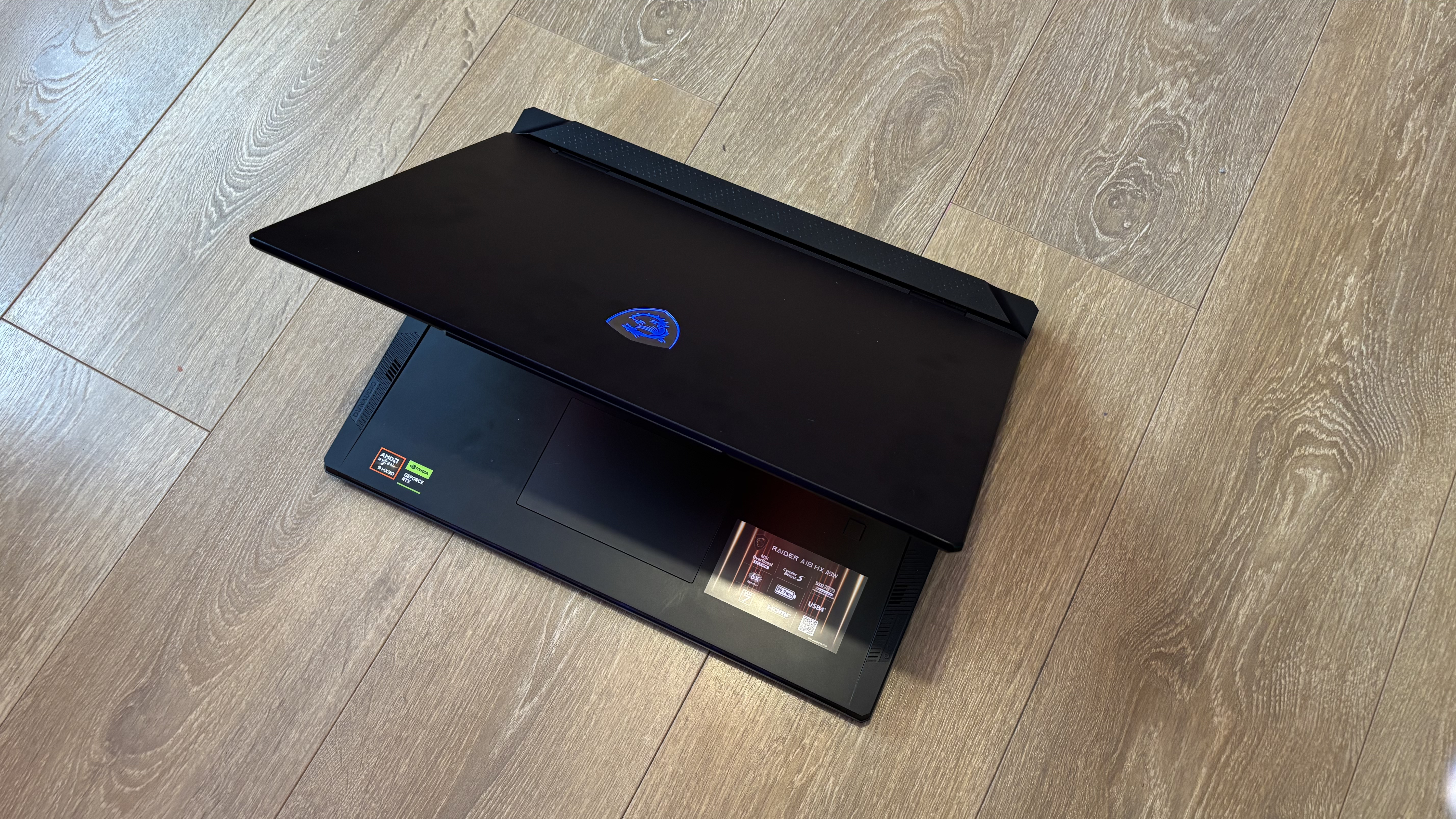 Closed lid of the MSI Raider A18 HX