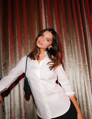 Emily Ratajkowski in a $70 white Banana Republic shirt