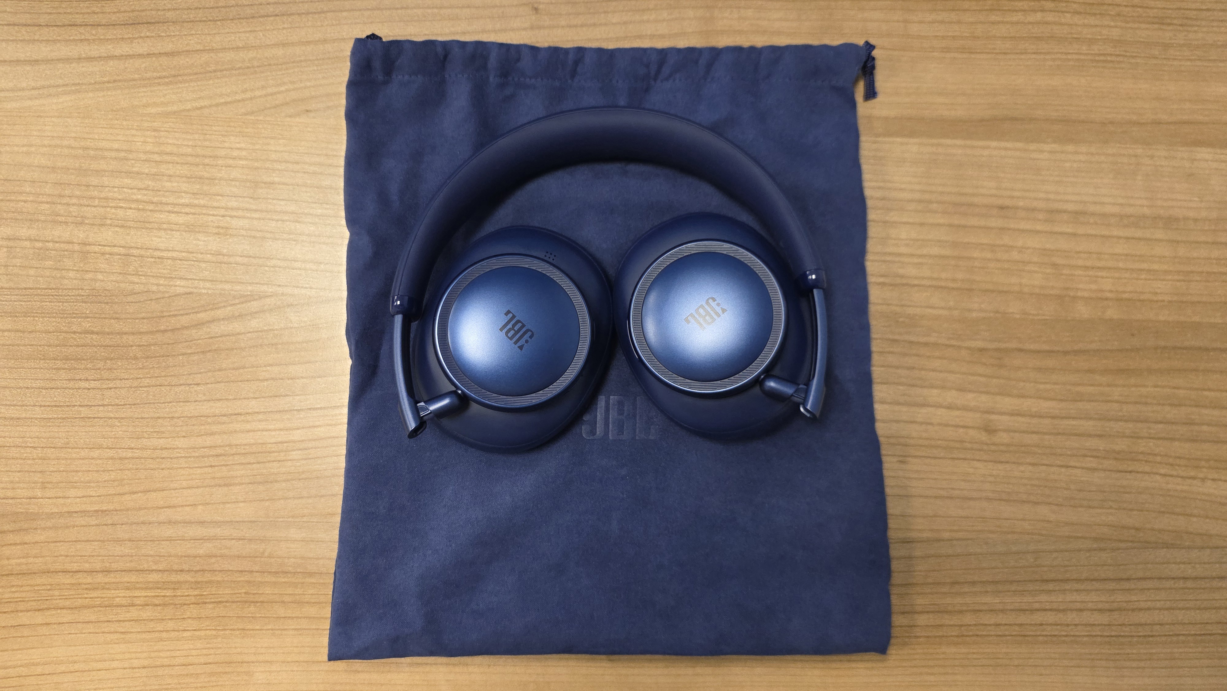 JBL Live 780NC