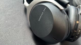 Beyerdynamic Aventho 300 in black