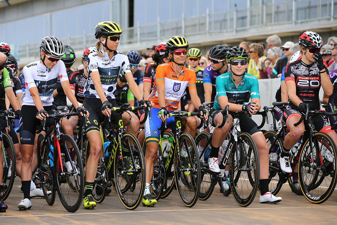The jersey wearers on the start line