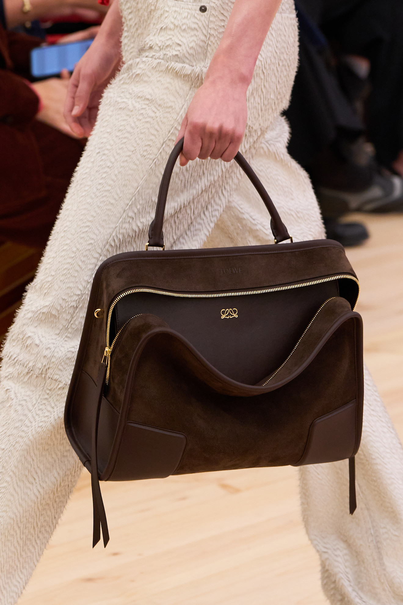 Loewe Amazona 180 bag on the runway at the SS26 show.