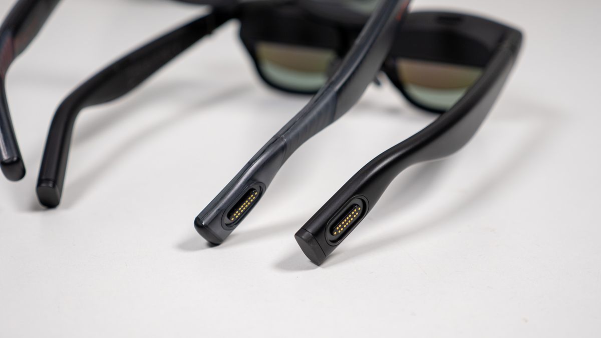 Comparing Viture Luma Pro (left) with Viture Pro (right)