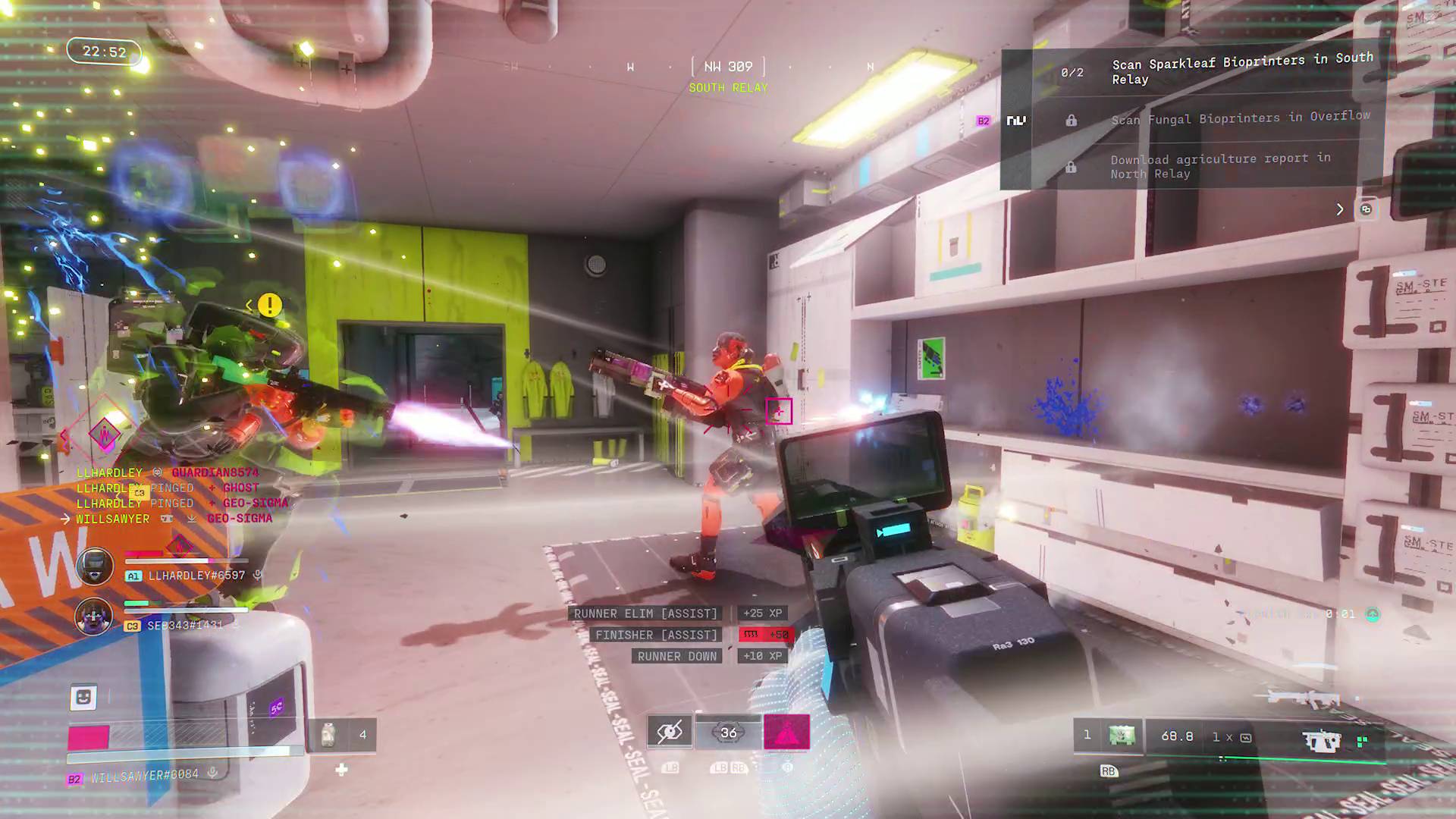 Marathon player and teammate shooting at enemy triage runner