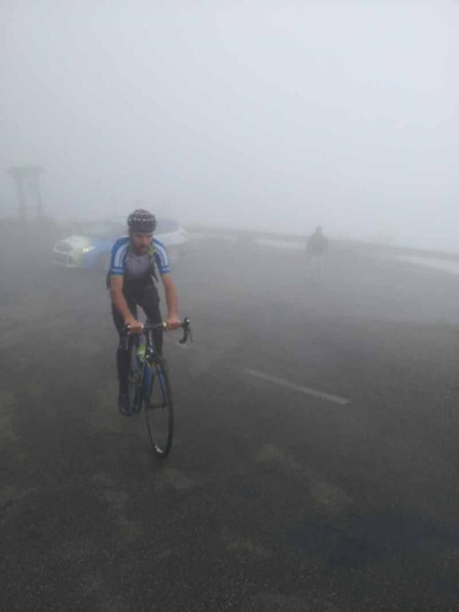 Team NetApp-Endura experiences climbing with little visibility
