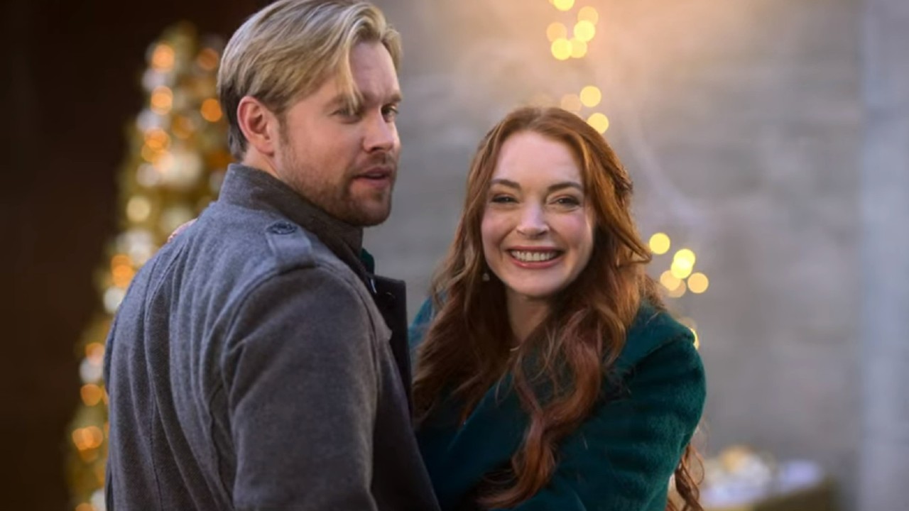 Lindsay Lohan and Chord Overstreet in Falling for Christmas