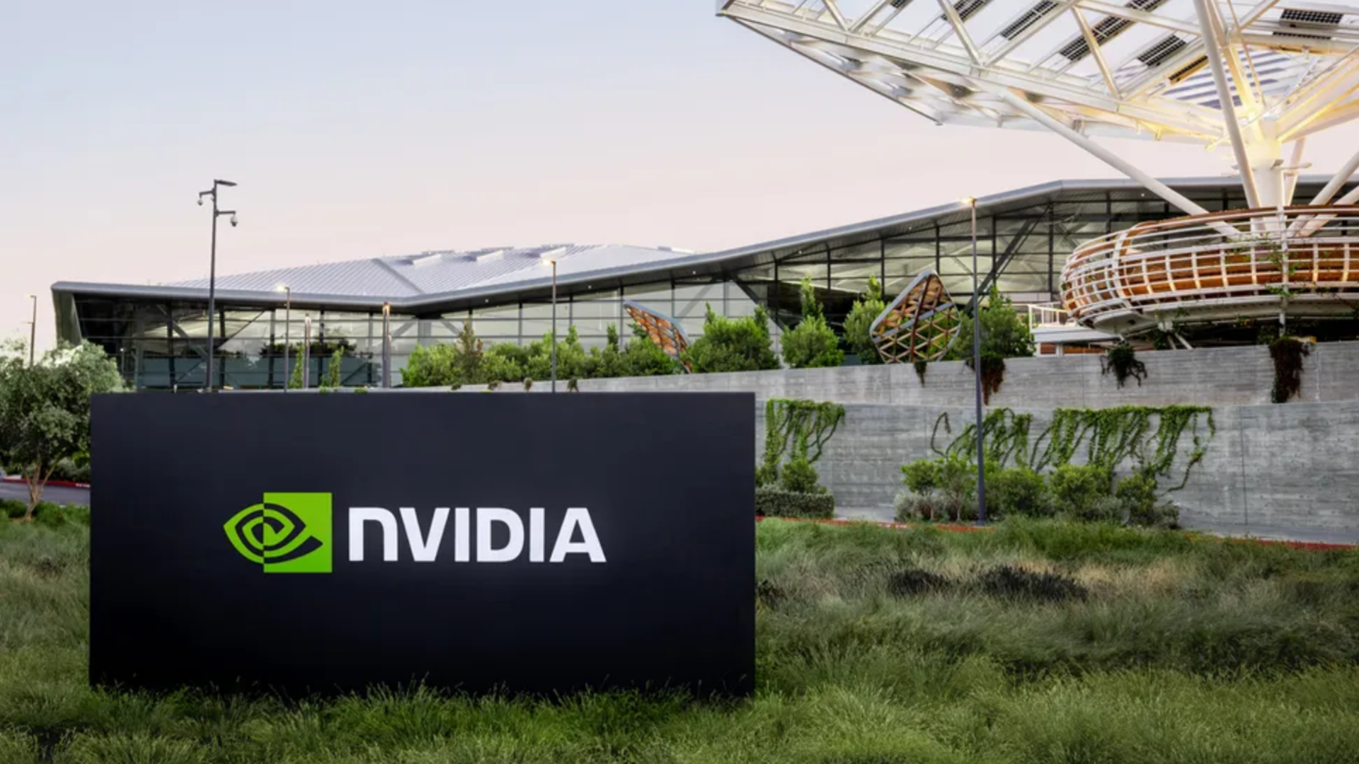 Nvidia, CPU’ları Arm’a açmak için NVLink kapılarını açarak hiper ölçekleyicilerin İş İstasyonlarında ve sunucu dağıtımlarında GPU’ları eşleştirme biçimini önemli ölçüde değiştiriyor