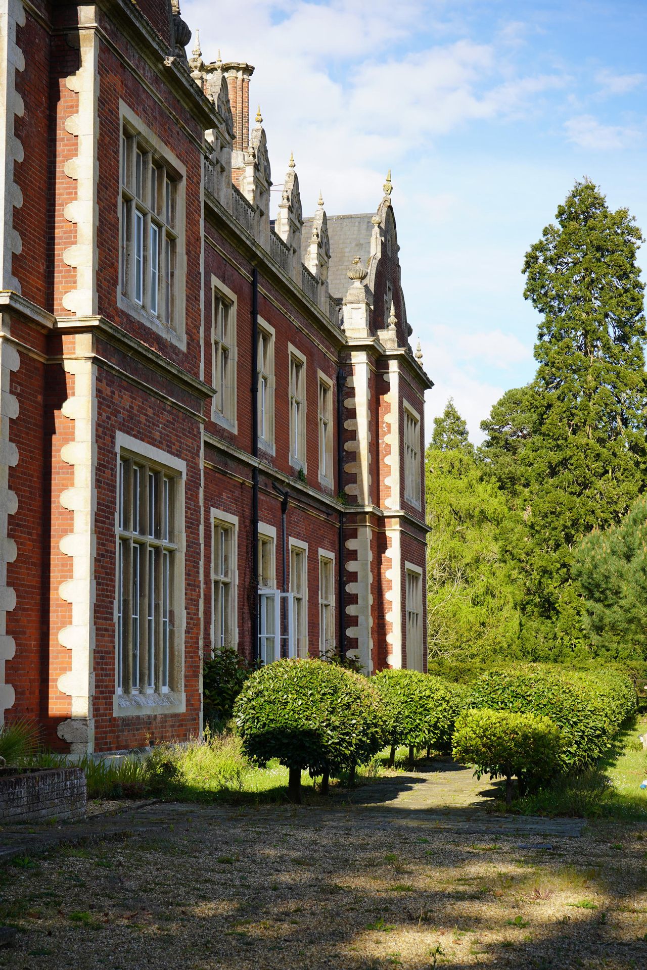 Lynford Hall