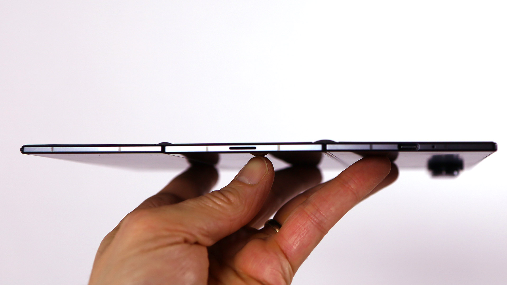 Samsung Galaxy Z Trifold hands on