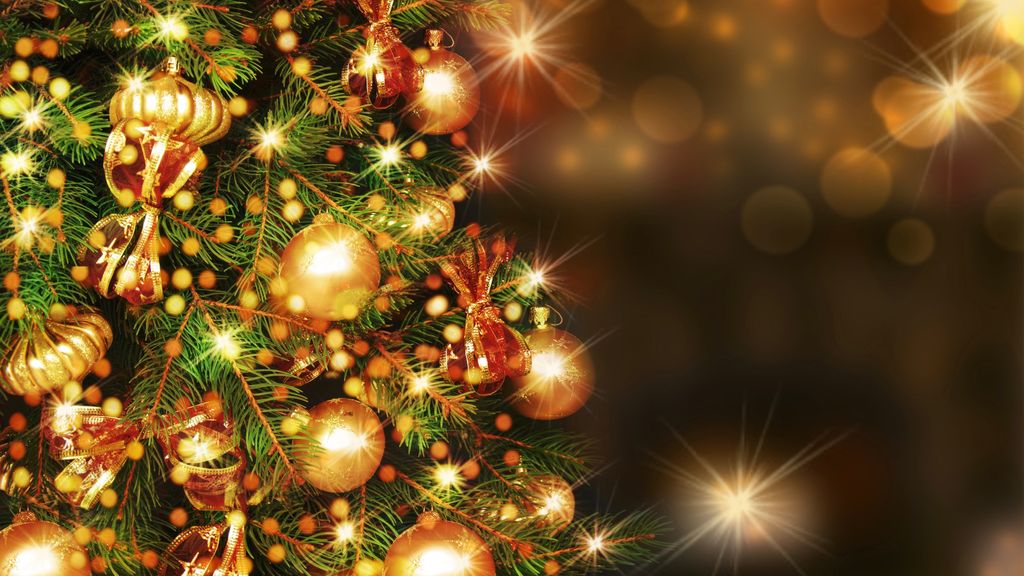 How to photograph Christmas lights capture Yuletide displays in all