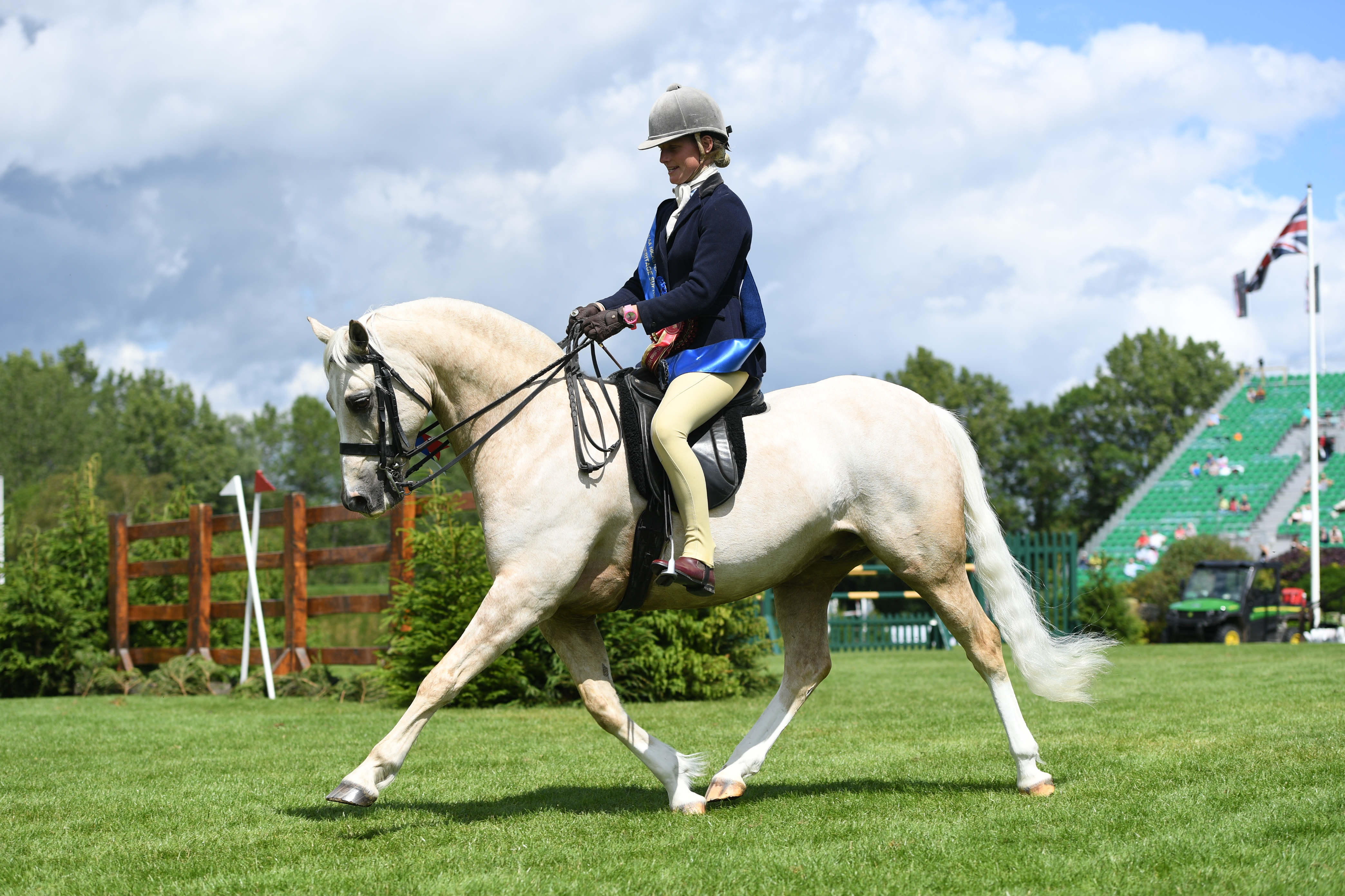 COLBY-SILVER-SPRITE_Derby_PN19_30757_316130311_515486761.jpg