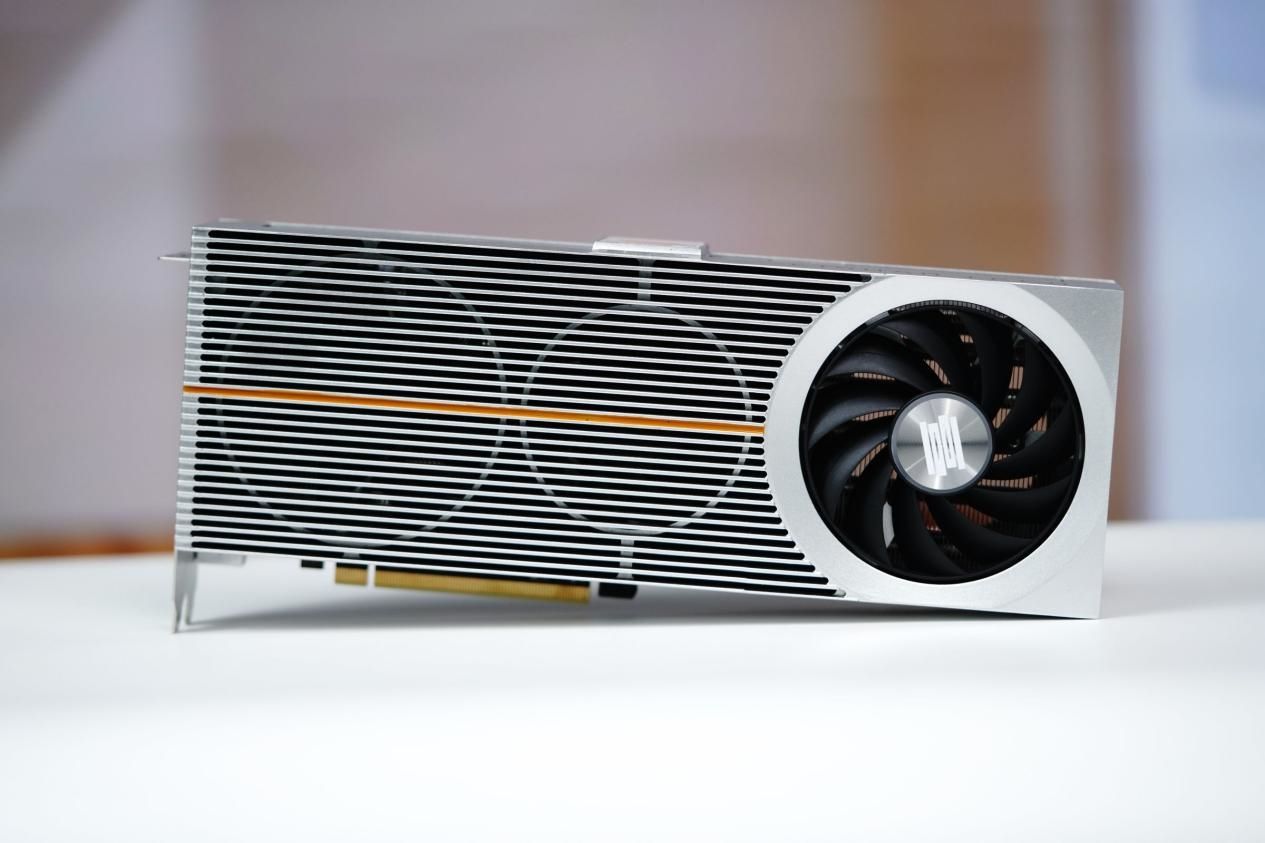 LX 7G100 Founders Edition