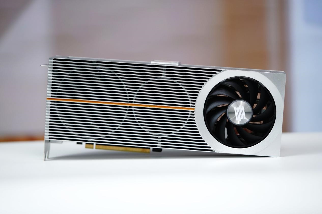 LX 7G100 Founders Edition